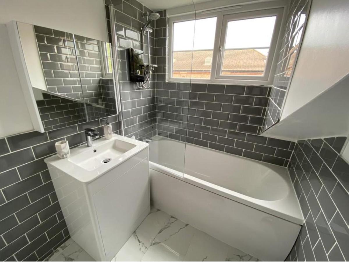 Charming Town Centre Character Cottage With Parking Stowmarket Exterior photo