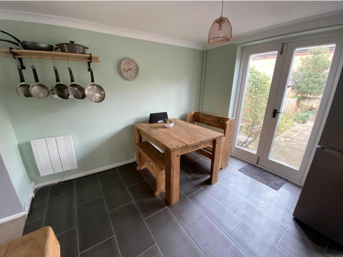 Charming Town Centre Character Cottage With Parking Stowmarket Exterior photo